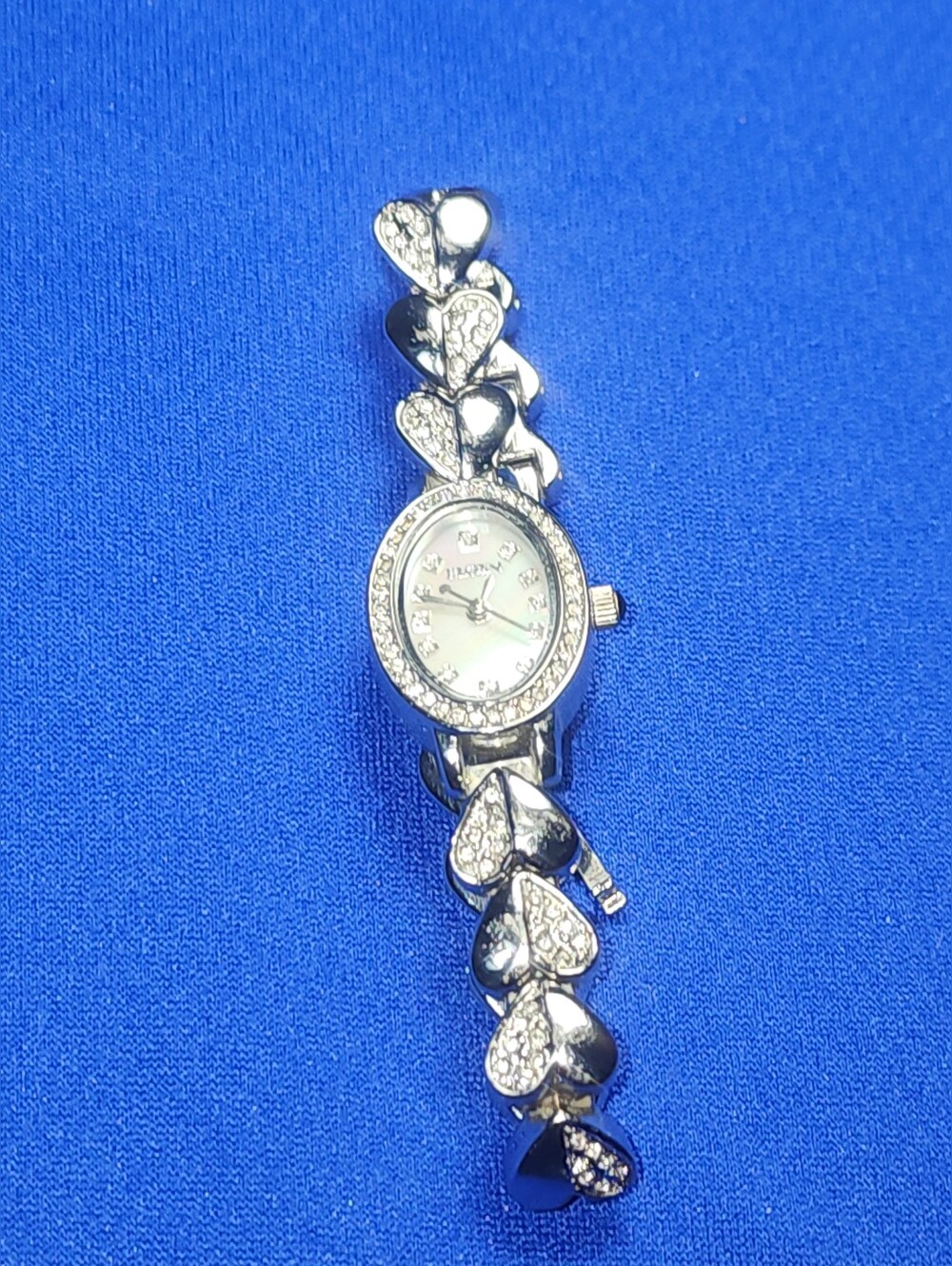 Nice Ladies Elgin Heart Shaped Watch Needs a New Battery